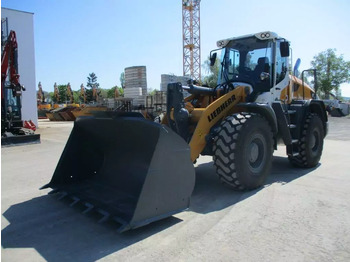 Wheel loader LIEBHERR L 526