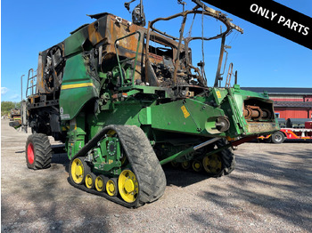 Combine harvester JOHN DEERE T670