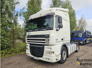 Tractor unit DAF XF 105 460