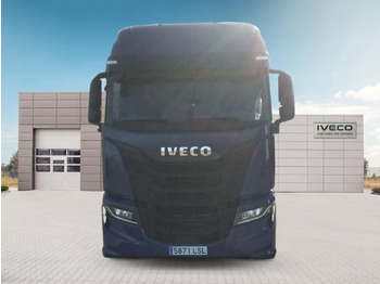 Tractor unit IVECO S-WAY