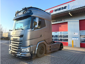 Tractor unit DAF XG+ 530