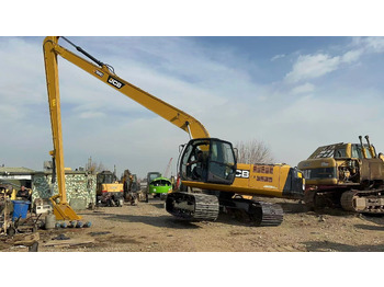 Crawler excavator JCB JS220LC: picture 4