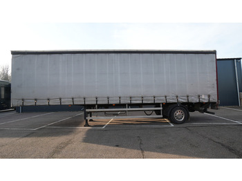 Curtainsider semi-trailer