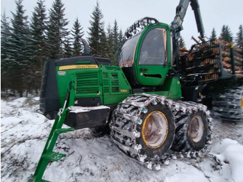 Forwarder John Deere 1110G: picture 3