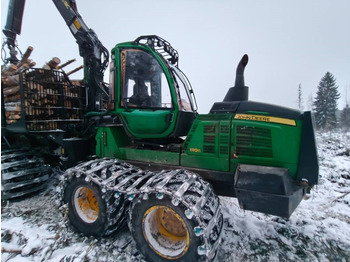 Forwarder John Deere 1110G: picture 4