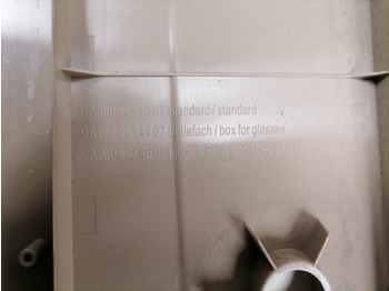 Universal part for Truck Mercedes-Benz Salongi plastik A9608434207: picture 4 Universal part for Truck Mercedes-Benz Salongi plastik A9608434207: picture 4