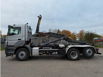 Hook lift truck MERCEDES-BENZ