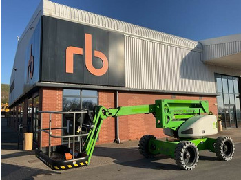 Articulated boom NIFTYLIFT