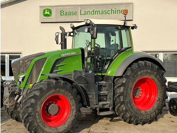 Farm tractor FENDT 826 Vario