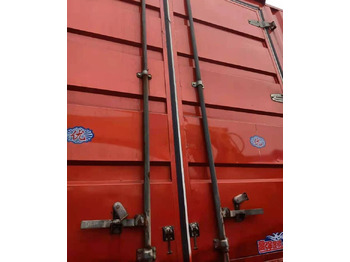 Container transporter/ Swap body truck Howo 8X4 Box Truck Box Van: picture 4
