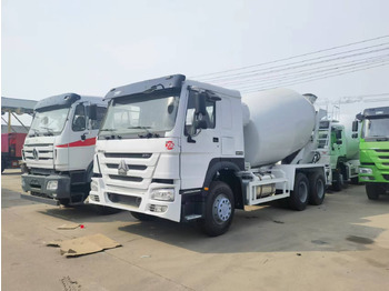 Concrete mixer truck SINOTRUK HOWO