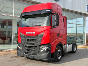 Tractor unit IVECO