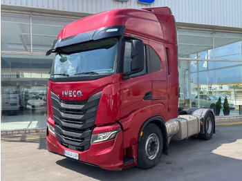 Tractor unit IVECO