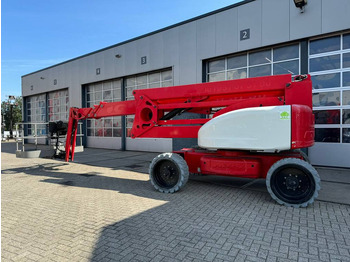 Articulated boom NIFTYLIFT