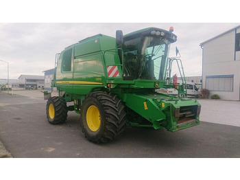 Combine harvester JOHN DEERE C670