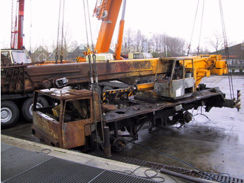 All terrain crane LIEBHERR LTM 1045