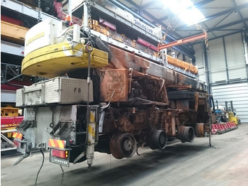 Mobile crane LIEBHERR LTM 1060/2