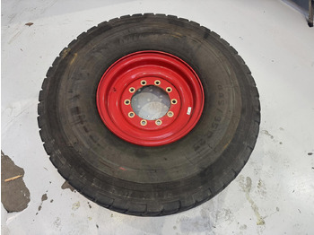 Wheel and tire package MICHELIN