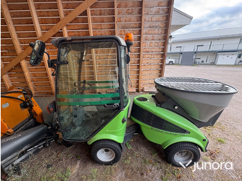 Electric utility vehicle