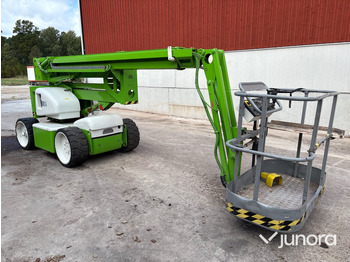Articulated boom NIFTYLIFT