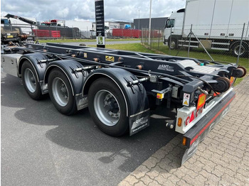 Roll-off/ Skip trailer AMT