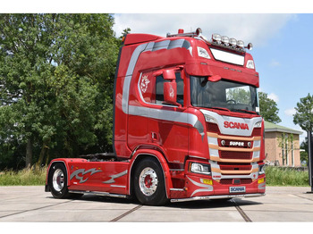 Tractor unit SCANIA R 650