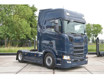 Tractor unit SCANIA S 450