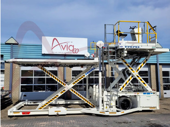 Aircraft cargo loader TREPEL CHAMP 70W: picture 5 Aircraft cargo loader TREPEL CHAMP 70W: picture 5