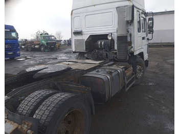 Tractor unit Volvo FL10: picture 5