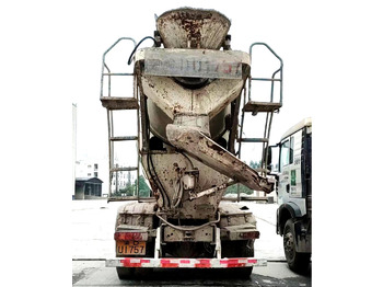 Concrete mixer truck XCMG Official G4804B 12cubic Used Hydraulic Diesel Concrete Mixer Truck Second Hand Cement Mixers Sale: picture 4