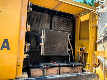 Crawler excavator XCMG used 2024 official 20ton hydraulic crawler excavator XE200GA price: picture 3 Crawler excavator XCMG used 2024 official 20ton hydraulic crawler excavator XE200GA price: picture 3