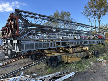 Self-erecting tower crane