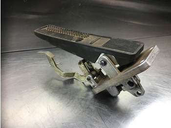 Pedal LIEBHERR