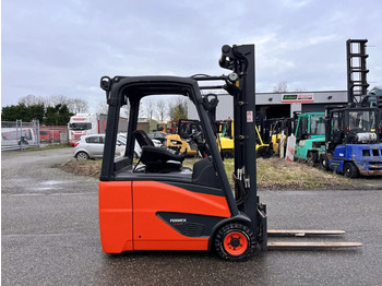 Electric forklift LINDE E16