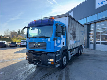 Curtainsider truck MAN TGA 26.440