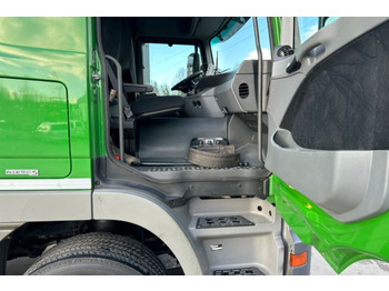 Leasing of Mercedes-Benz 2551 V8 6x2 Fassi 185-5 Bj.2020  Mercedes-Benz 2551 V8 6x2 Fassi 185-5 Bj.2020: picture 4