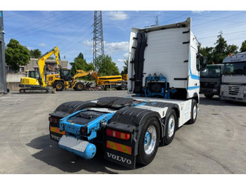Tractor unit Volvo FH16-750 6x2: picture 5
