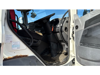 Hook lift truck DAF CF 400: picture 5