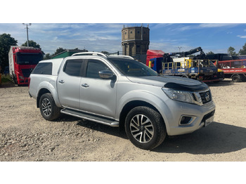 Pickup truck NISSAN Navara