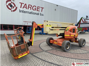 Articulated boom JLG