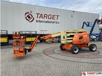 Articulated boom JLG