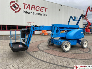 Articulated boom NIFTYLIFT