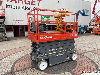 Scissor lift SKYJACK