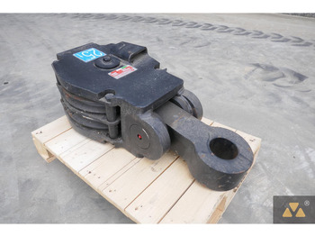 Pipe layer