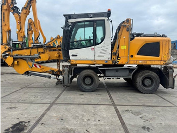 Waste/ Industry handler LIEBHERR LH 22 M