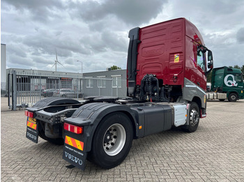 Tractor unit Volvo FH13.420 Globetrotter - ADR: picture 4