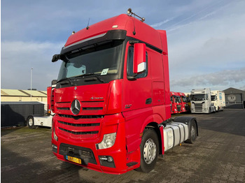 Tractor unit MERCEDES-BENZ Actros 1842
