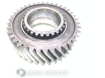 Spare parts MERCEDES-BENZ