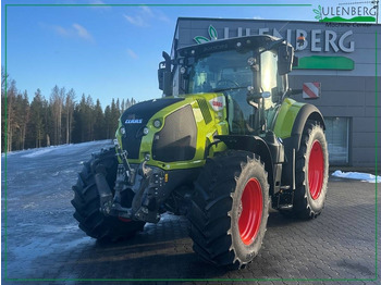 Farm tractor CLAAS Axion 810