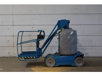 Vertical mast lift GENIE